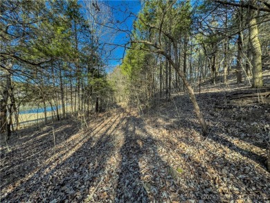 The seller will consider all reasonable offers. Offering an on The Club At Old Kinderhook in Missouri - for sale on GolfHomes.com, golf home, golf lot