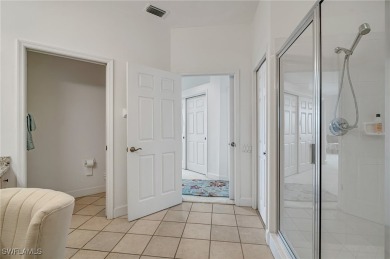 2 Bed Plus Den 2 bath Sutton Walk *St Thomas* Condo in Lexington on Lexington Country Club in Florida - for sale on GolfHomes.com, golf home, golf lot