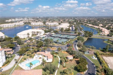 2 Bed Plus Den 2 bath Sutton Walk *St Thomas* Condo in Lexington on Lexington Country Club in Florida - for sale on GolfHomes.com, golf home, golf lot