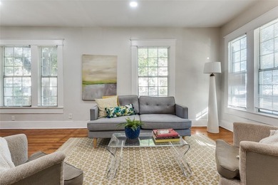 Welcome to this charming cottage nestled on a picturesque on Stevens Park Golf Course in Texas - for sale on GolfHomes.com, golf home, golf lot