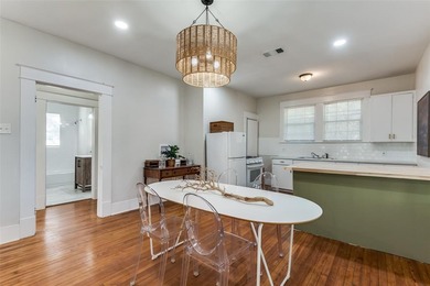 Welcome to this charming cottage nestled on a picturesque on Stevens Park Golf Course in Texas - for sale on GolfHomes.com, golf home, golf lot