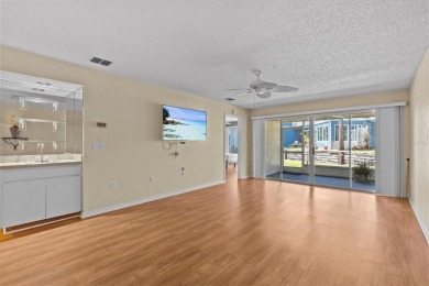 NTASTIC VALUE! LOWEST PRICED VILLA IN GREEN DOLPHIN! Great one on Tarpon Springs Golf Course in Florida - for sale on GolfHomes.com, golf home, golf lot