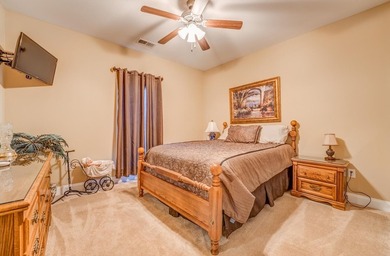 Beautiful 1 owner home located in the Villas at Fair Oaks, cove on  in Tennessee - for sale on GolfHomes.com, golf home, golf lot