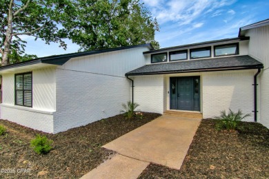 Welcome to the highly sought-after Colony Club community! This on Holiday Golf Club in Florida - for sale on GolfHomes.com, golf home, golf lot