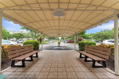 Welcome! This spacious 2/2 in Palm Aire features renovated and on Palm-Aire Country Club and Resort - Palms in Florida - for sale on GolfHomes.com, golf home, golf lot
