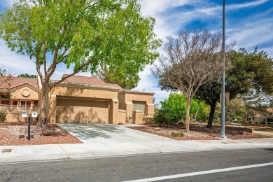 Nicely upgraded 1,636 sqft Cortez Townhome on the 17th tee of on Highland Falls Golf Club in Nevada - for sale on GolfHomes.com, golf home, golf lot