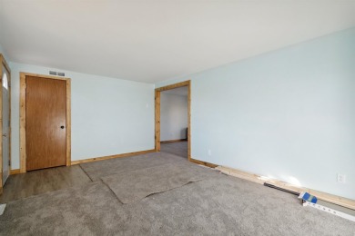 LOCATION, LOCATION, LOCATION.  Check out this newly remodeled 3 on Platteville Golf and Country Club in Wisconsin - for sale on GolfHomes.com, golf home, golf lot