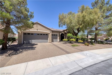 Welcome to your dream home in Sun City Anthem! Comfort and on Revere Golf Club in Nevada - for sale on GolfHomes.com, golf home, golf lot
