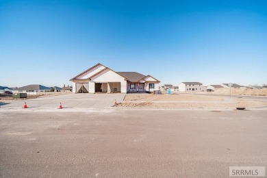 Looking for a floorplan that you haven't seen yet? This new on Sage Lakes Municipal Golf Course in Idaho - for sale on GolfHomes.com, golf home, golf lot