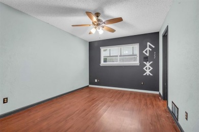 Luxury Golf Course Living with Endless Potential!
Perfectly on Walnut Creek Country Club in Texas - for sale on GolfHomes.com, golf home, golf lot