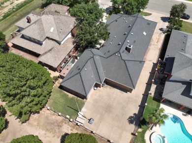 Looking for a low maintenance home ON THE COURSE? This is it!! on Green Tree Country Club in Texas - for sale on GolfHomes.com, golf home, golf lot