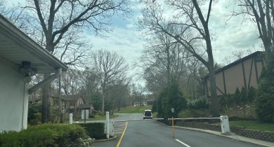 Amenities! Amenities! This 2 bedroom, 1 bath, pet friendly condo on Bretton Woods Country Club in New York - for sale on GolfHomes.com, golf home, golf lot