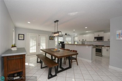 2017 NEWER ROOF, NEWER A.C.  SYSTEM, SELLERS ARE MOVING AND HAVE on Bonaventure Country Club in Florida - for sale on GolfHomes.com, golf home, golf lot