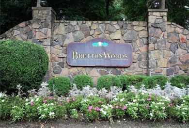 Welcome to this inviting residence located in the desirable on Bretton Woods Country Club in New York - for sale on GolfHomes.com, golf home, golf lot