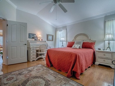 BOND PAID! NEWER ROOF & HVAC (2018).  WELL-LOVED & SPACIOUS 3/2 on The Links of Spruce Creek in Florida - for sale on GolfHomes.com, golf home, golf lot