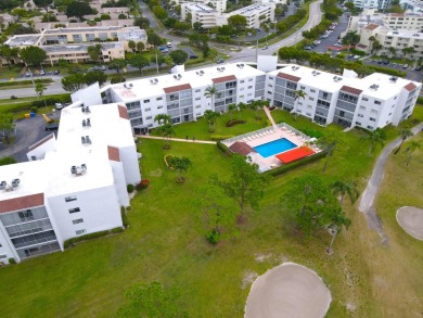 WELCOME TO THIS NATURALLY BRIGHT CONDO WITH SOUTH FACING VIEWS on Poinciana Golf Club in Florida - for sale on GolfHomes.com, golf home, golf lot