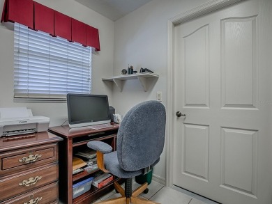 BOND PAID! NEWER ROOF & HVAC (2018).  WELL-LOVED & SPACIOUS 3/2 on The Links of Spruce Creek in Florida - for sale on GolfHomes.com, golf home, golf lot