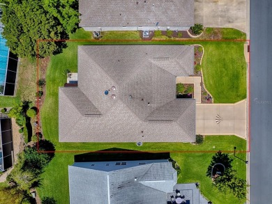 BOND PAID! NEWER ROOF & HVAC (2018).  WELL-LOVED & SPACIOUS 3/2 on The Links of Spruce Creek in Florida - for sale on GolfHomes.com, golf home, golf lot