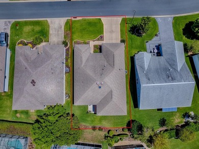 BOND PAID! NEWER ROOF & HVAC (2018).  WELL-LOVED & SPACIOUS 3/2 on The Links of Spruce Creek in Florida - for sale on GolfHomes.com, golf home, golf lot