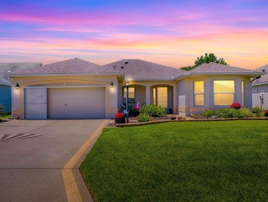 BOND PAID! NEWER ROOF & HVAC (2018).  WELL-LOVED & SPACIOUS 3/2 on The Links of Spruce Creek in Florida - for sale on GolfHomes.com, golf home, golf lot