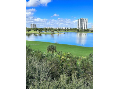 Beautiful modern and spacious Apartment in the heart of Aventura on Turnberry Isle Resort and Club in Florida - for sale on GolfHomes.com, golf home, golf lot