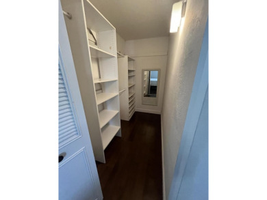 CLEAN, CLEAN, CLEAN!! Great ground floor 2/2 unit in Flanders on Kings Point Golf -Flanders Way in Florida - for sale on GolfHomes.com, golf home, golf lot
