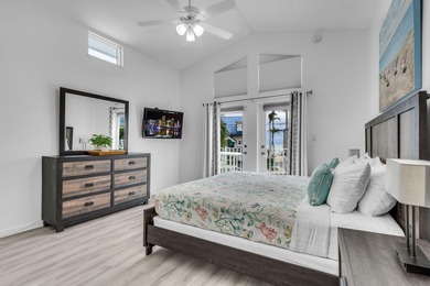 Full 2 side Duplex - A Fantastic Investment Opportunity! Live in on Key Colony Beach Golf Course in Florida - for sale on GolfHomes.com, golf home, golf lot