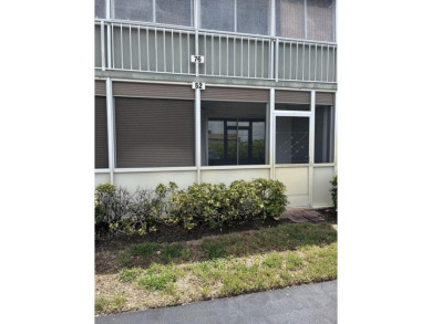CLEAN, CLEAN, CLEAN!! Great ground floor 2/2 unit in Flanders on Kings Point Golf -Flanders Way in Florida - for sale on GolfHomes.com, golf home, golf lot