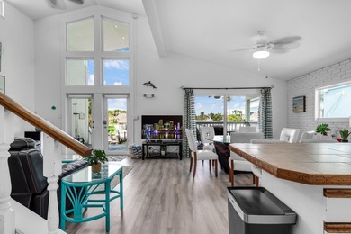 Full 2 side Duplex - A Fantastic Investment Opportunity! Live in on Key Colony Beach Golf Course in Florida - for sale on GolfHomes.com, golf home, golf lot