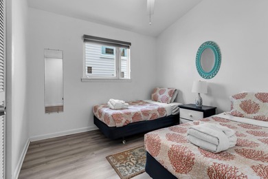 Full 2 side Duplex - A Fantastic Investment Opportunity! Live in on Key Colony Beach Golf Course in Florida - for sale on GolfHomes.com, golf home, golf lot