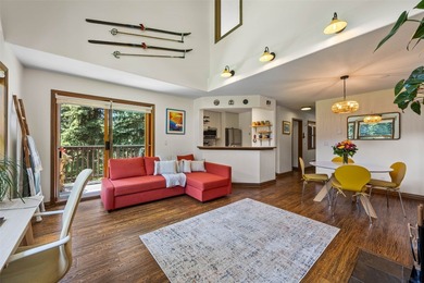 This beautifully updated 3-bedroom, 2-bathroom, 1,249 sq ft on  in  - for sale on GolfHomes.com, golf home, golf lot