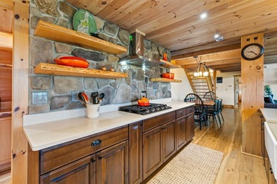 Experienc White Mountain living at its finest ? the perfect on Linderhof Country Club in New Hampshire - for sale on GolfHomes.com, golf home, golf lot