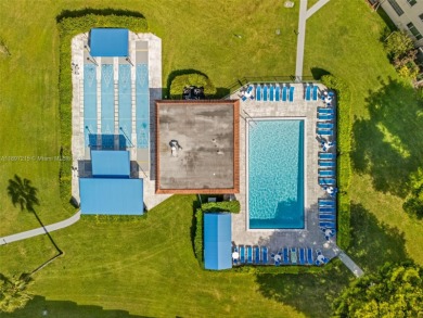 Welcome to this BEAUTIFUL 2/2 FIRST-FLOOR UNIT, located ON THE on Hollybrook Golf and Tennis Club  in Florida - for sale on GolfHomes.com, golf home, golf lot