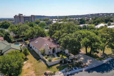 Resort-Style Living Near Lake LBJ! In a prime location near Lake on Slick Rock Golf Course - Horseshoe Bay in Texas - for sale on GolfHomes.com, golf home, golf lot