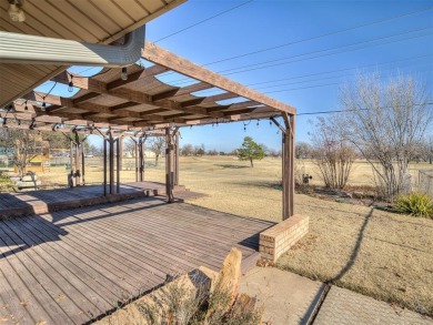 Absolutely gorgeous 3 bed | 2.5 bath | 2245 sf - one level home on Lake Hefner Golf Club in Oklahoma - for sale on GolfHomes.com, golf home, golf lot