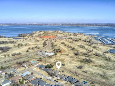 Absolutely gorgeous 3 bed | 2.5 bath | 2245 sf - one level home on Lake Hefner Golf Club in Oklahoma - for sale on GolfHomes.com, golf home, golf lot