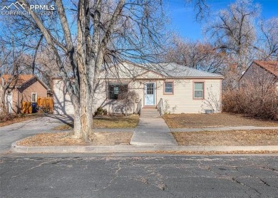 Ranch home near Patty Jewett Golf Course with a FANTASTIC 24x30 on Patty Jewett Golf Course in Colorado - for sale on GolfHomes.com, golf home, golf lot