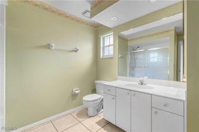 Amazing deal on this home located in Herons Glenn Country Club on Herons Glen Golf and Country Club in Florida - for sale on GolfHomes.com, golf home, golf lot
