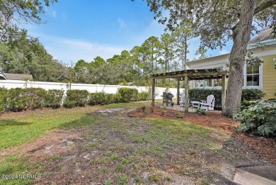 Perfectly placed in the heart of the city, this quintessential on The Lakes Country Club in North Carolina - for sale on GolfHomes.com, golf home, golf lot