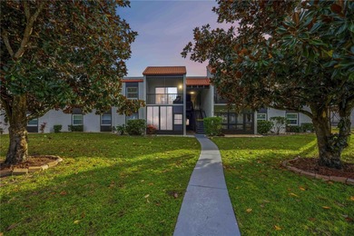 Welcome to Village Brooke Condominiums!
This hidden gem is on Village Green Golf Club of Sarasota in Florida - for sale on GolfHomes.com, golf home, golf lot