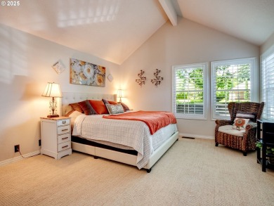 Enjoy resort-style living at Charbonneau! This 2 bed 2 bath on Charbonneau Golf Club in Oregon - for sale on GolfHomes.com, golf home, golf lot