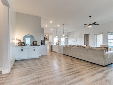 The neighborhood includes a pool, a golf course, a restaurant on Winter Creek Golf and Social Club in Oklahoma - for sale on GolfHomes.com, golf home, golf lot