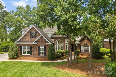 This thoughtfully maintained 4BR/3.5BA home has been loved by on Emerald Lake Golf Club in North Carolina - for sale on GolfHomes.com, golf home, golf lot