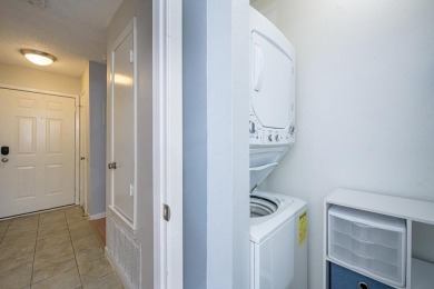 Beautifully updated Hidden Oaks Condo, located just off the 16th on Rockport Country Club in Texas - for sale on GolfHomes.com, golf home, golf lot
