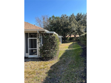 Welcome to the Silverthorn Golf Community, This is a duplex on Silverthorn Country Club in Florida - for sale on GolfHomes.com, golf home, golf lot