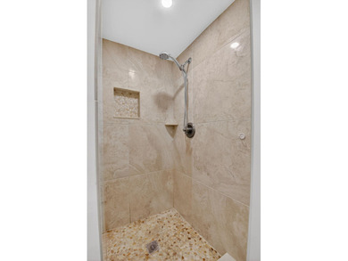 Gorgeous, fully remodeled 2BR/2BA first-floor unit -- a must on Kings Point Golf -Flanders Way in Florida - for sale on GolfHomes.com, golf home, golf lot