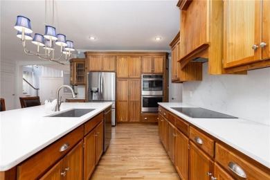 Let's live on the golf course!! Beautiful custom built home on on Hodge Park Golf Club in Missouri - for sale on GolfHomes.com, golf home, golf lot