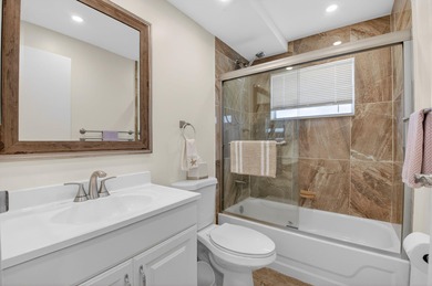 Gorgeous, fully remodeled 2BR/2BA first-floor unit -- a must on Kings Point Golf -Flanders Way in Florida - for sale on GolfHomes.com, golf home, golf lot