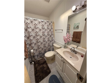 New Roof Installed!
Spacious 1988 Manufactured Home with on Zellwood Station Country Club in Florida - for sale on GolfHomes.com, golf home, golf lot