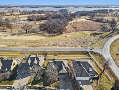 Luxury Golf Course Living in Smithville. Experience the perfect on Paradise Pointe Golf Complex in Missouri - for sale on GolfHomes.com, golf home, golf lot